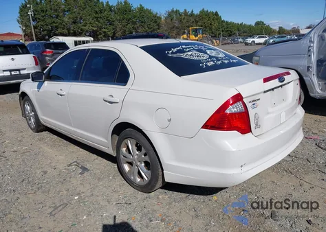 2012 Ford Fusion Se z USA, uszkodzony, nr VIN 3FAHP0HA7CR402345